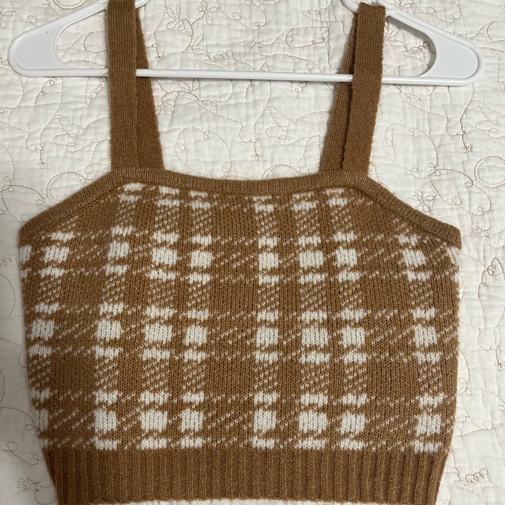 Women plaid crop top